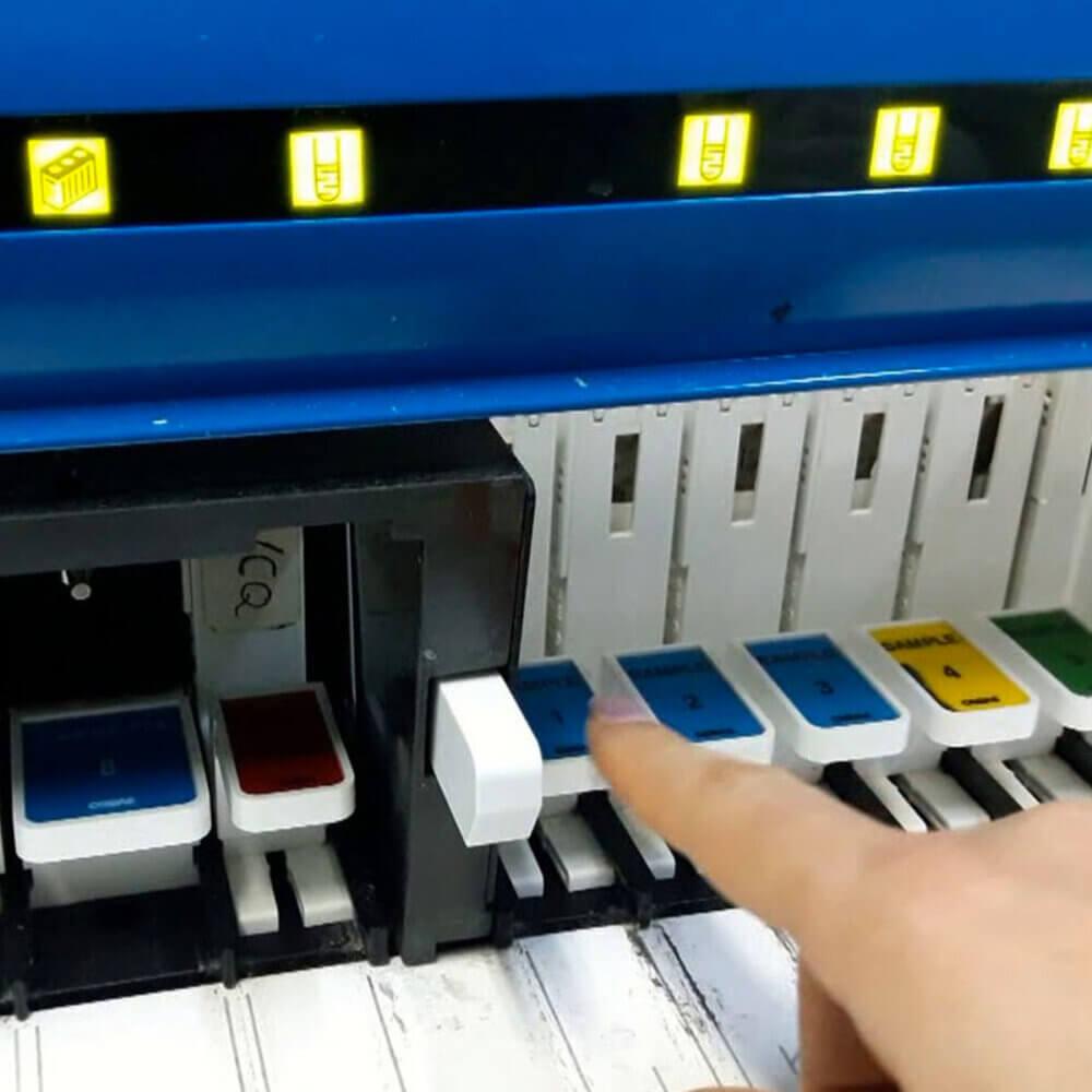 ΒΙΟΧΗΜΙΚΟΣ ΑΝΑΛΥΤΗΣ ROCHE Cobas Integra 400 Plus - Image 3